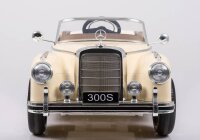 Kinderfahrzeug Mercedes 300S